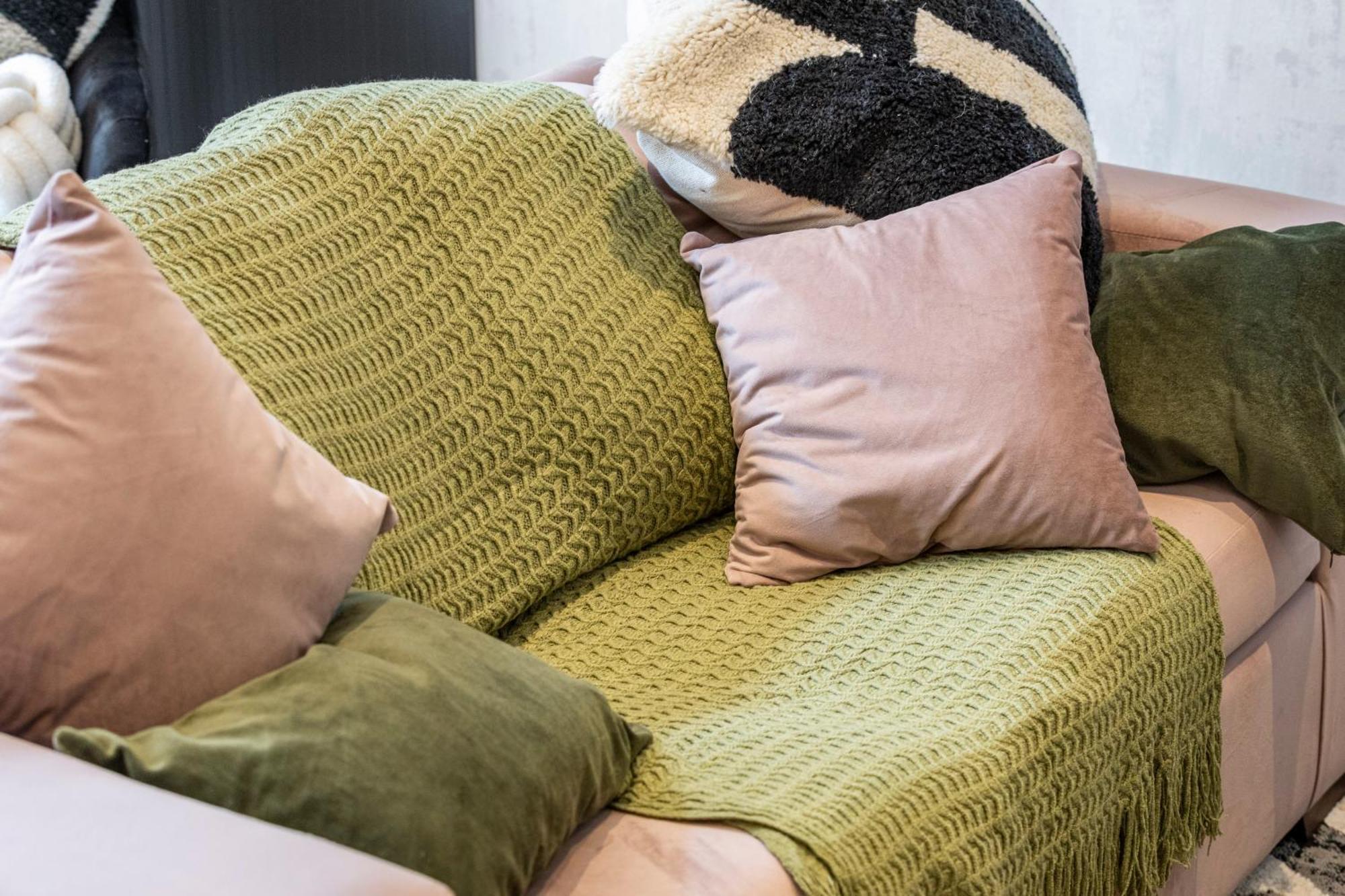 Unwind In Style 2Br With Cozy Backyard For Groups Lägenhet London Exteriör bild