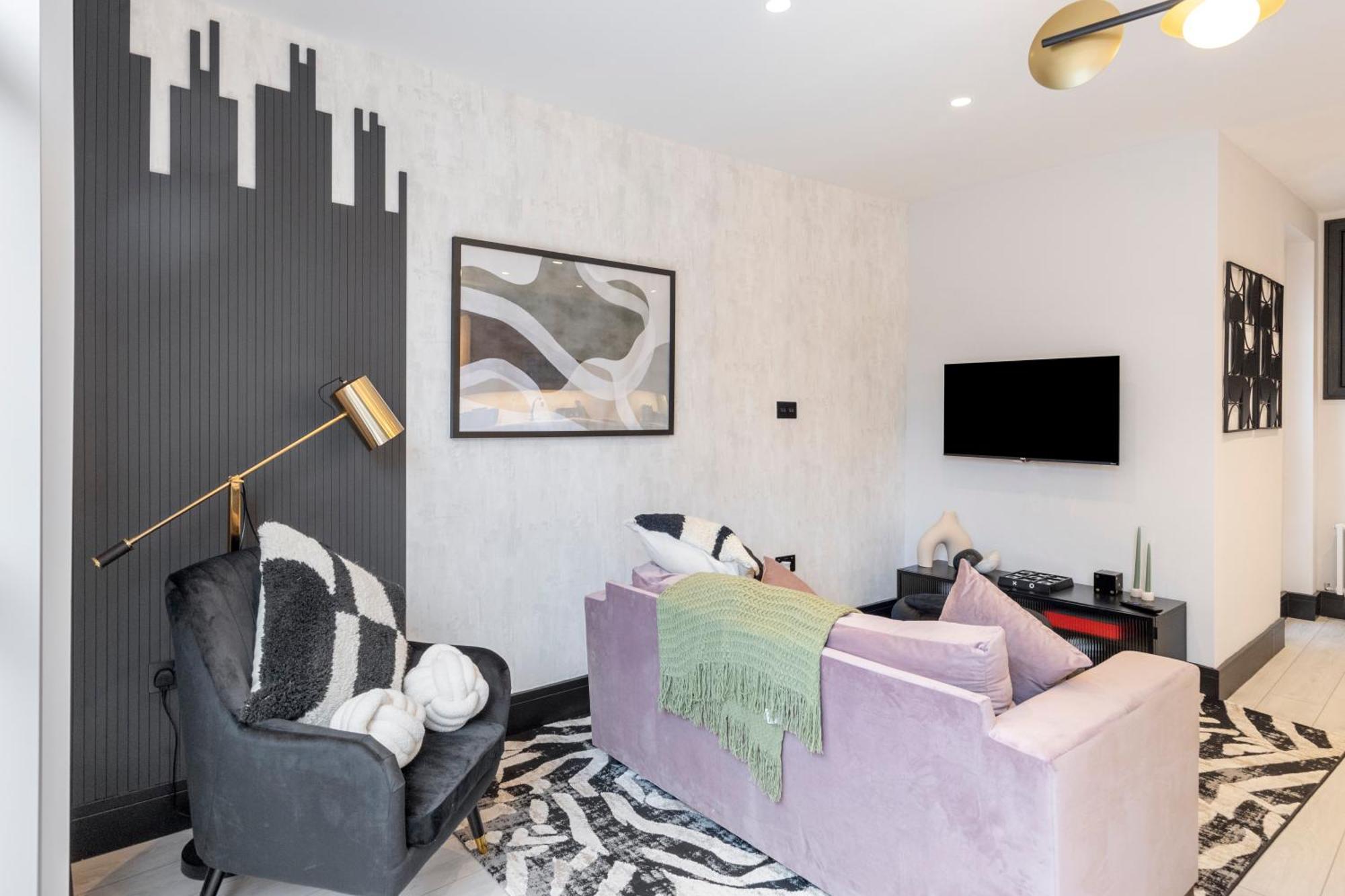 Unwind In Style 2Br With Cozy Backyard For Groups Lägenhet London Exteriör bild
